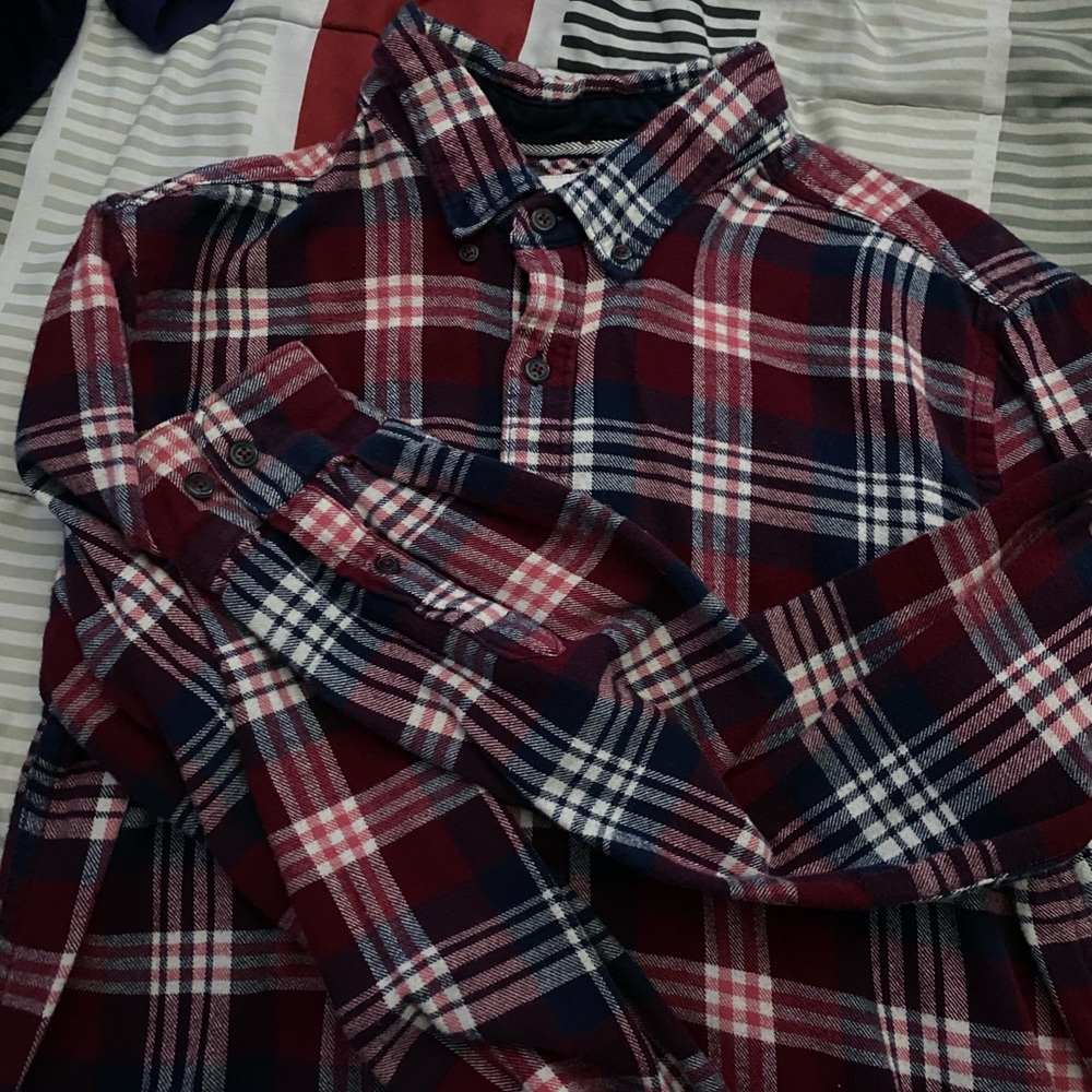 Men’s flannel shirt size M